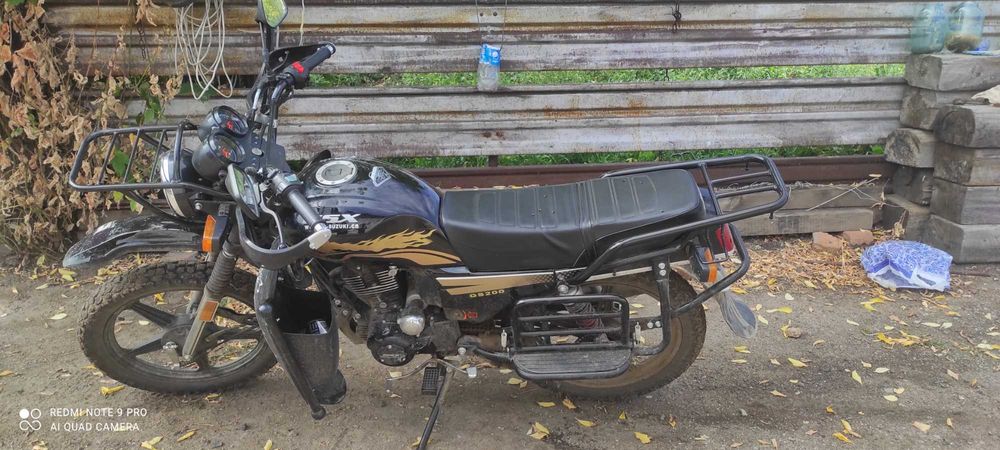Мотоцикл SUZUKI GSX 200CC