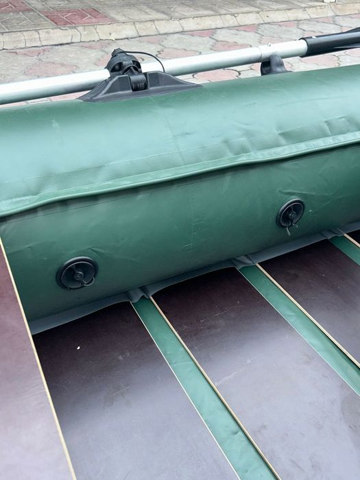 Продам лодку 2 местная