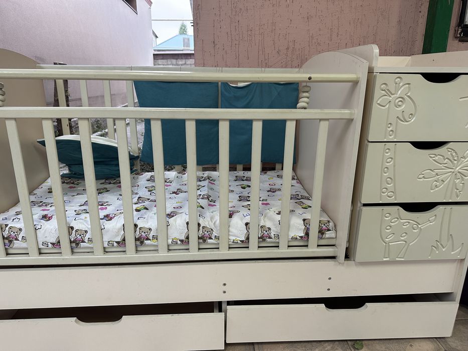 Деткий кровать манеж