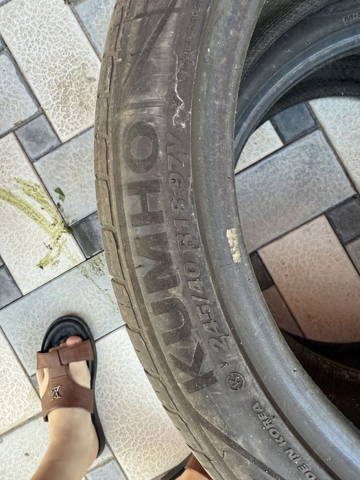 Продам резины Кумхо 245,40,18