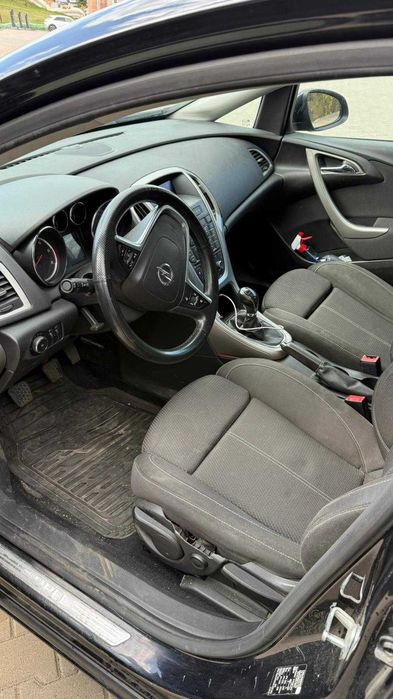 Opel Astra J 1.6 CDTI 92 kW, 2010