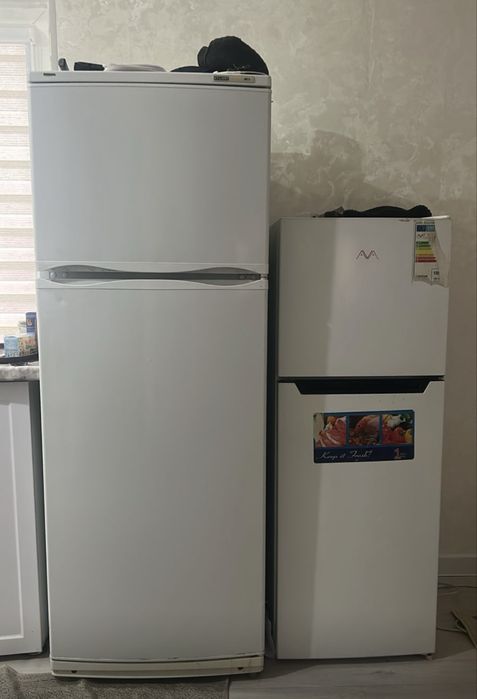 Продаются 2 холодильника, работают отлично.