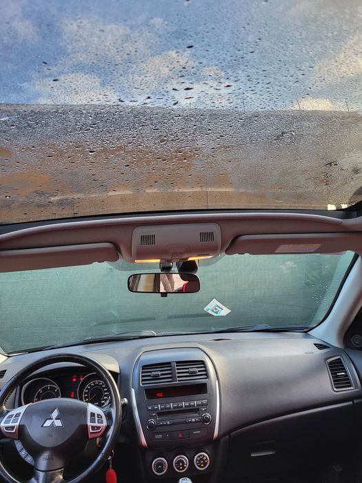 Vind Mitsubishi asx 18d 4x4