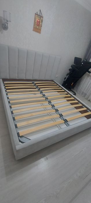 Кровать с  нишей