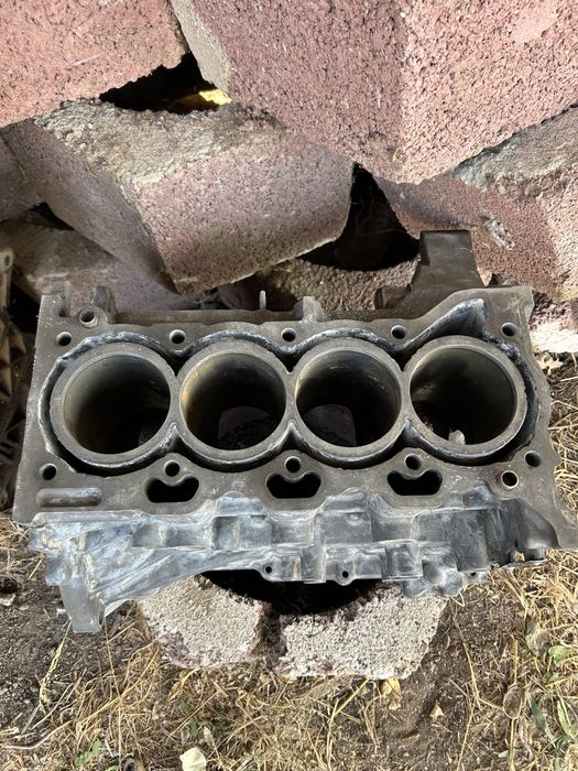 Блок цилинров Toyota Corolla 1.8