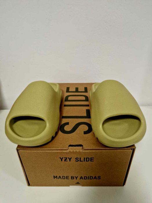 Yeezy Slide Light Green