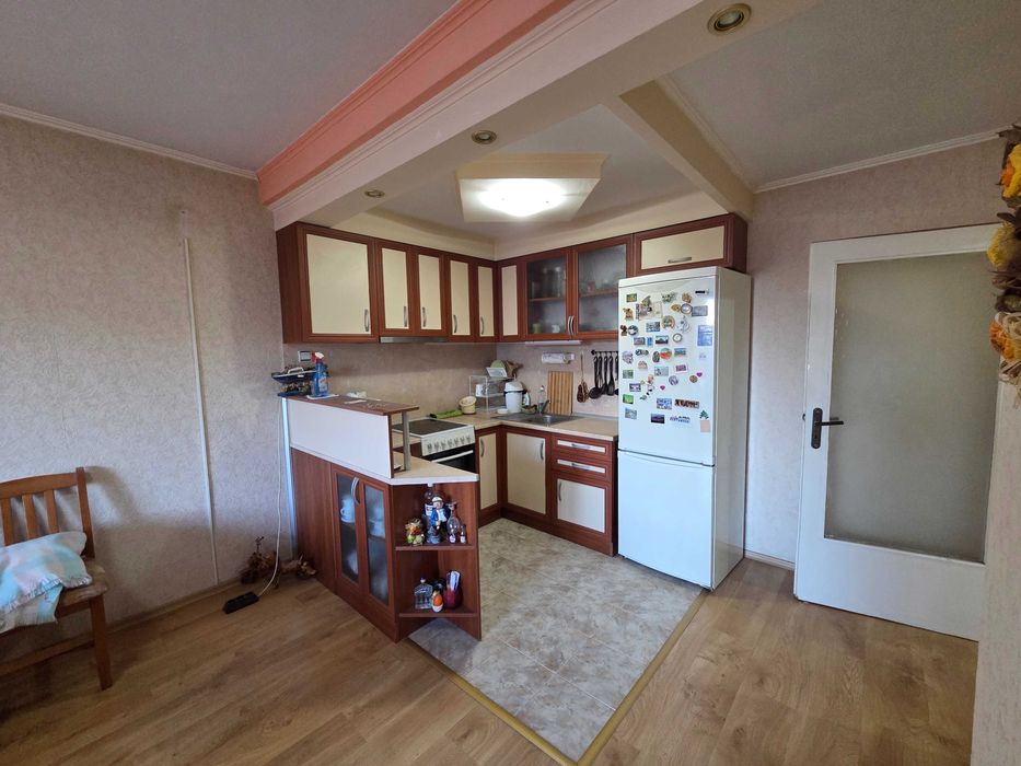 Продава се Тристаен апартамент в Бургас, Лозово - 68 кв.м за 1912 €/кв.м - Снимка #3