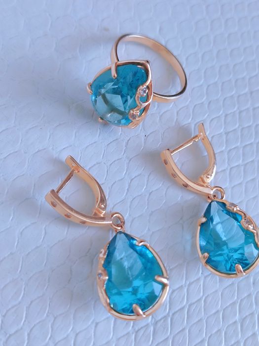 Золотое украшения