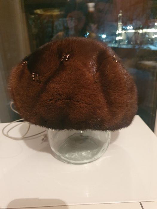 Продам норковый берет