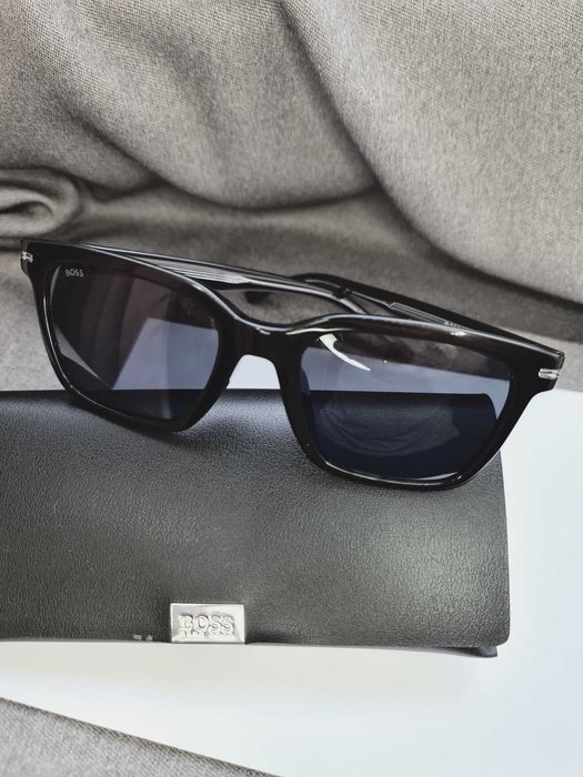 Солнцезащитные очки Нugо Воss