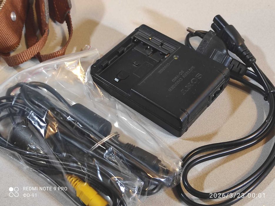 Sony а200. А-mout с обектив Minolta 28/2,8