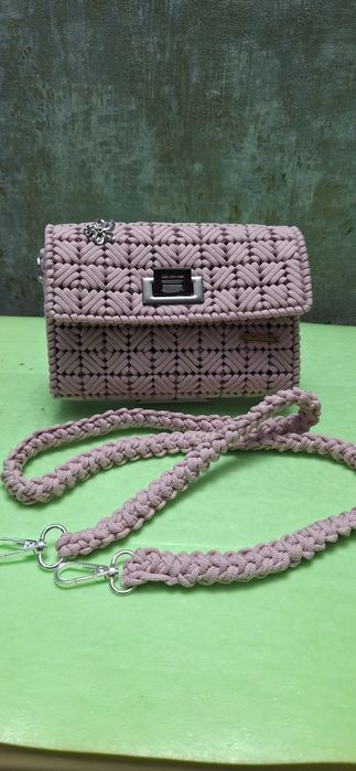 Дамские сумочки.