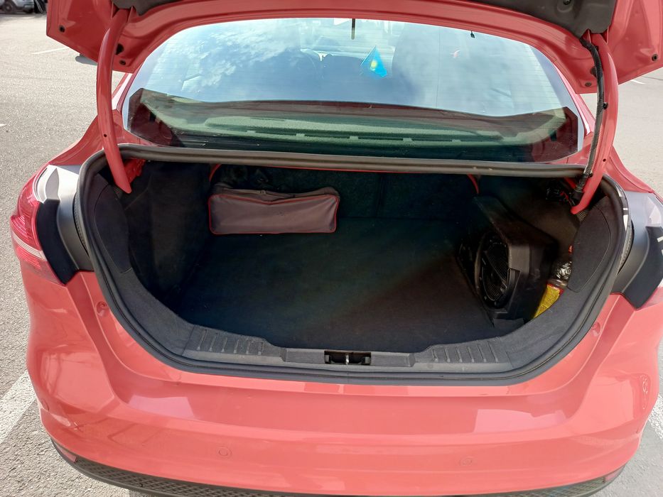 Форд фокус 2017г.