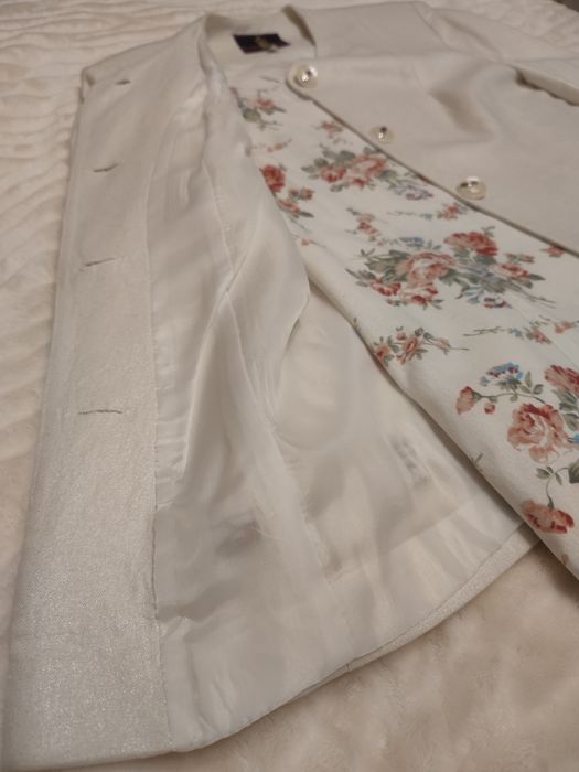 Светла рокля на цветя