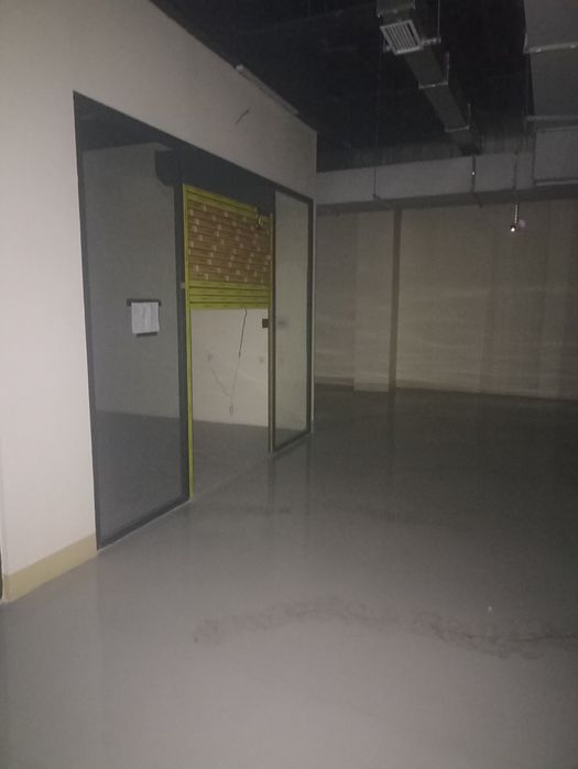 Ibn sino Stroy mart Dokon Sotiladi