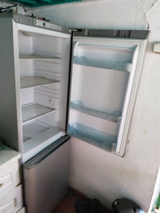 Холодильник рабочий