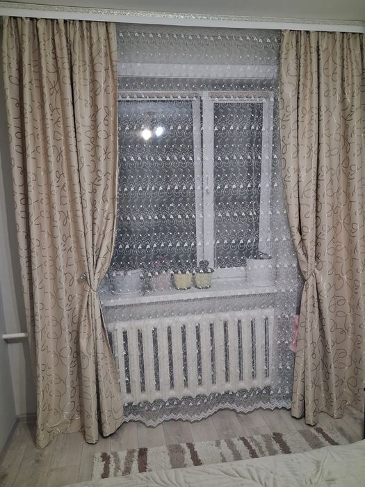 Продам шторы для зала