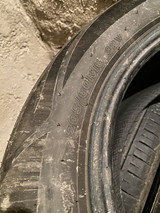 Продам Летние шины комплект R16