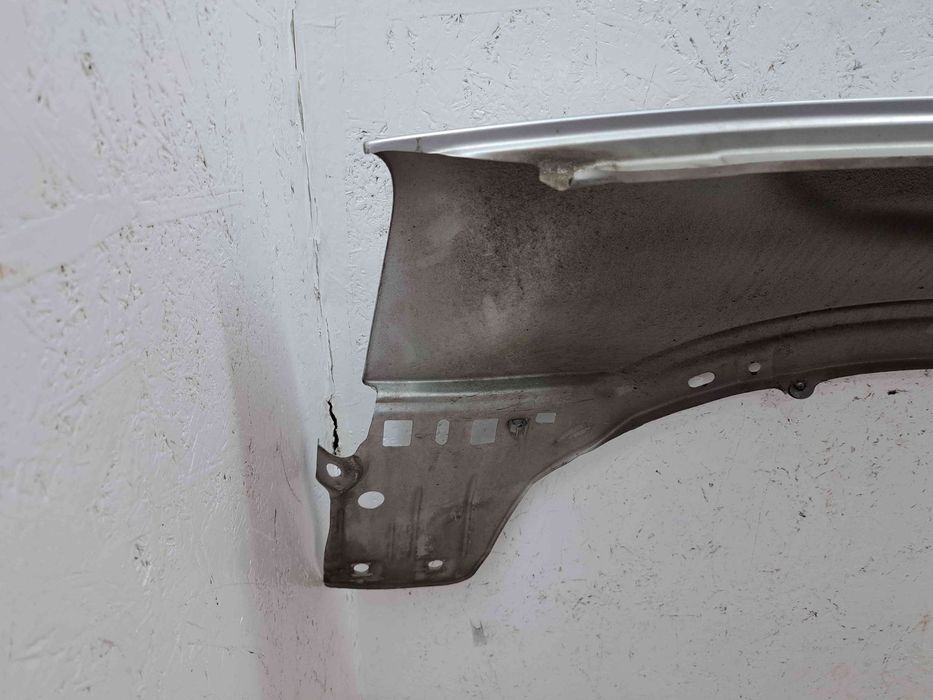 Aripa dreapta fata Volvo XC90 [Fabr 2002-2014] SILVER