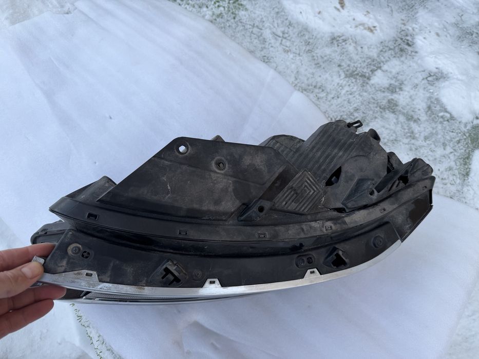 Фара Соренто 2022г MQ4