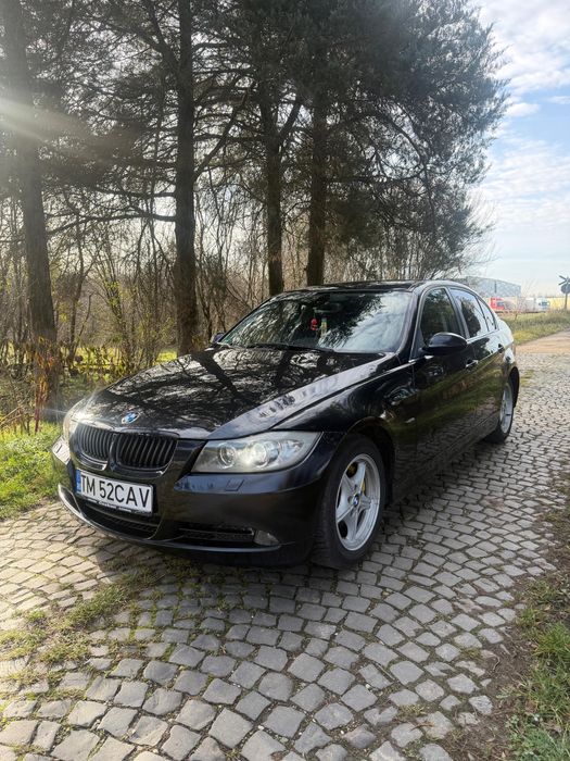 Vând Bmw 325 i X-drive