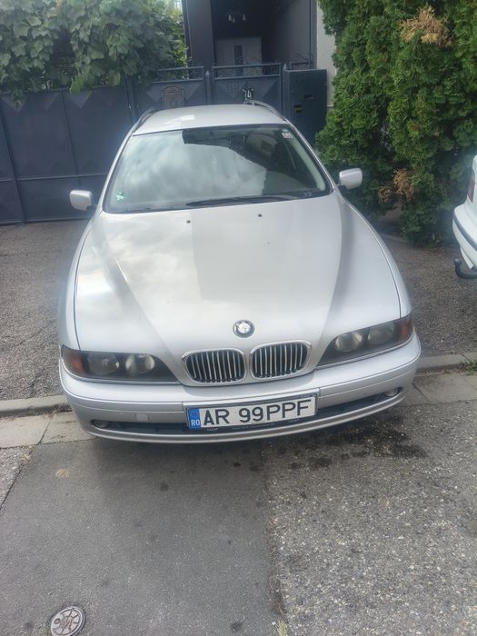 Vând BMW E39 520i break fara gram de rugina