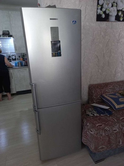 Продаю Samsung model:RL34GMS1 б\у в хорошем состоянии.