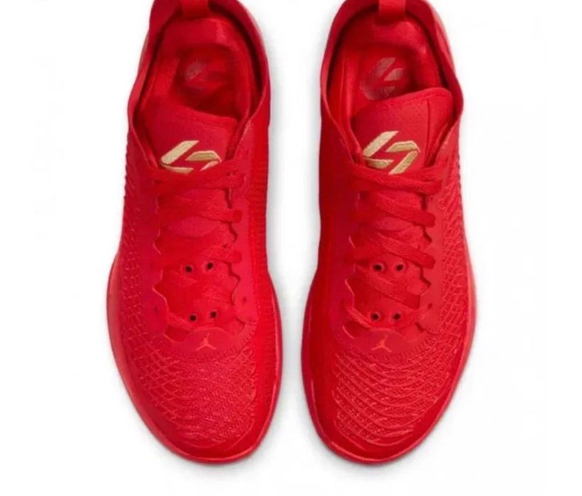 Детски снейкъри Jordan Luka 1