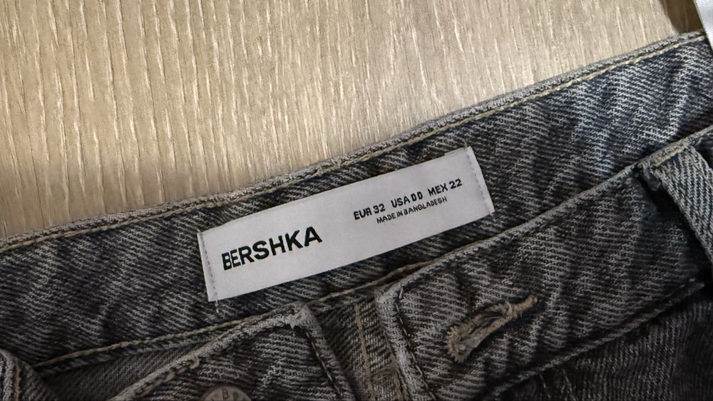 Bershka skater jeans.Размер 32