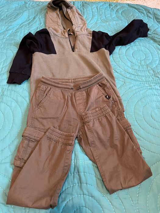 Pantaloni și bluza 122