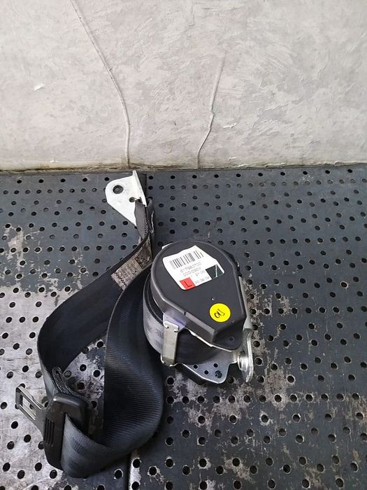 Centura siguranta stanga spate vw golf 6 5k 1k6857805aa