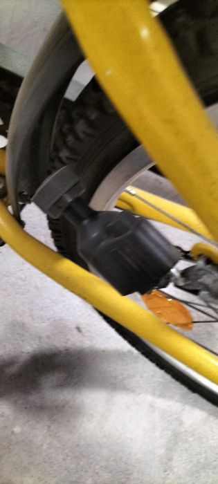 Bicicleta de damă 24 " cu 7 viteze și schimbător in butuc.