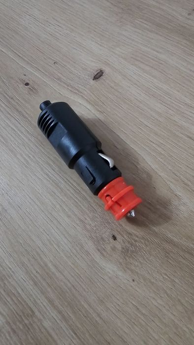 Stecher priza bricheta auto 12/24 V 16A
