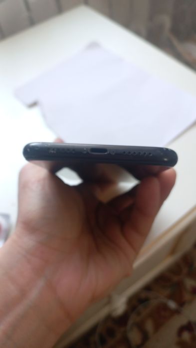 iPhone XR на запчасти