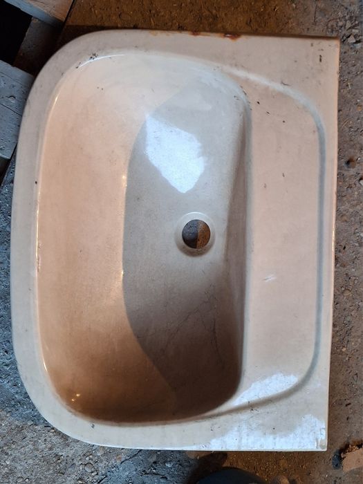 Продам раковины санфаянс