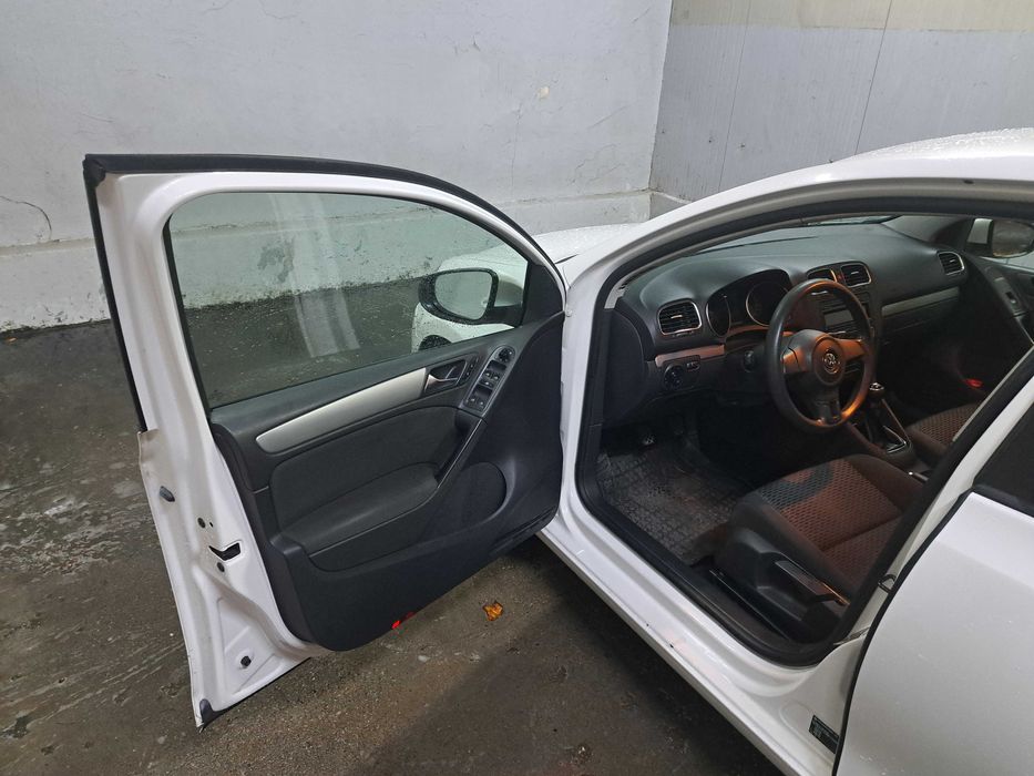 GOLF 6_1,6 tdi_2011