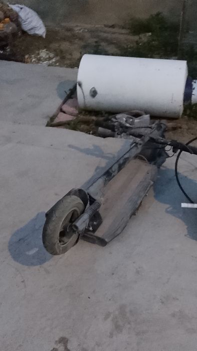 Продам самакат куго м4