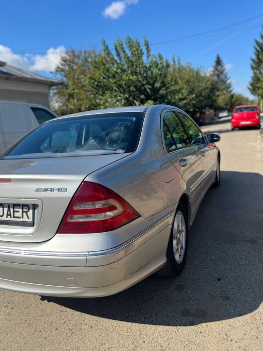 Mercedes C 220 Avantgarde 150 cp  facelift cutie automată!