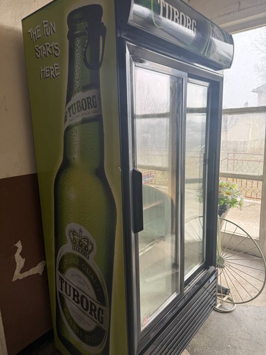 Хладилник витрина