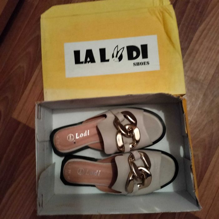 Обувь женская 37-38-39