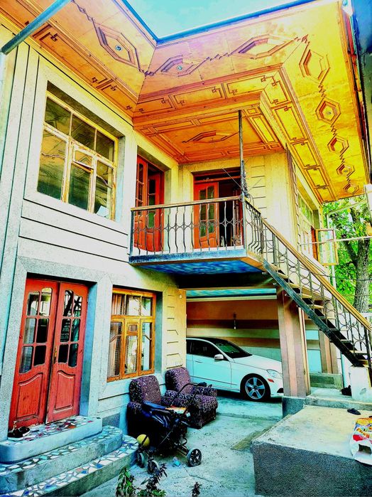 Янги Тошкент участка  11 хона иккита уй сотилади