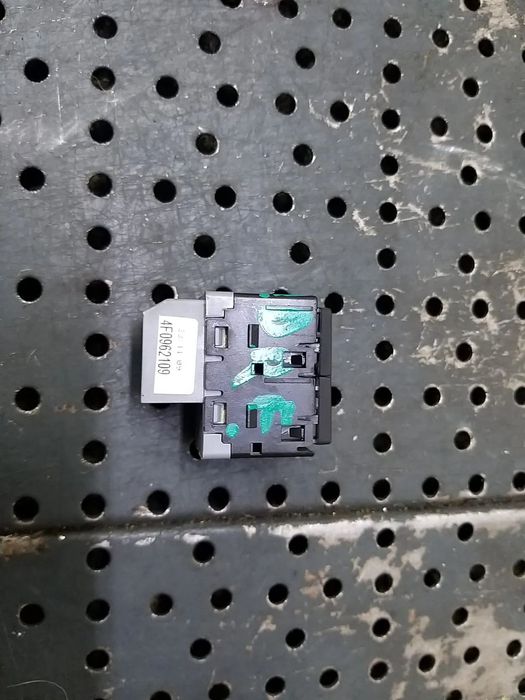 Buton dezactivare alarma audi a4 b8 8k 4f0962109