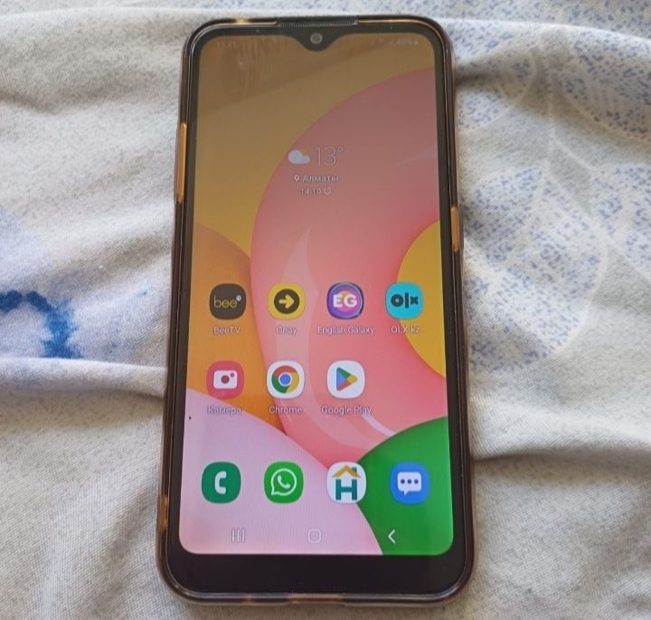 Продам смартфон galaxy A01 16gb ozy 2gb. Торга не будет