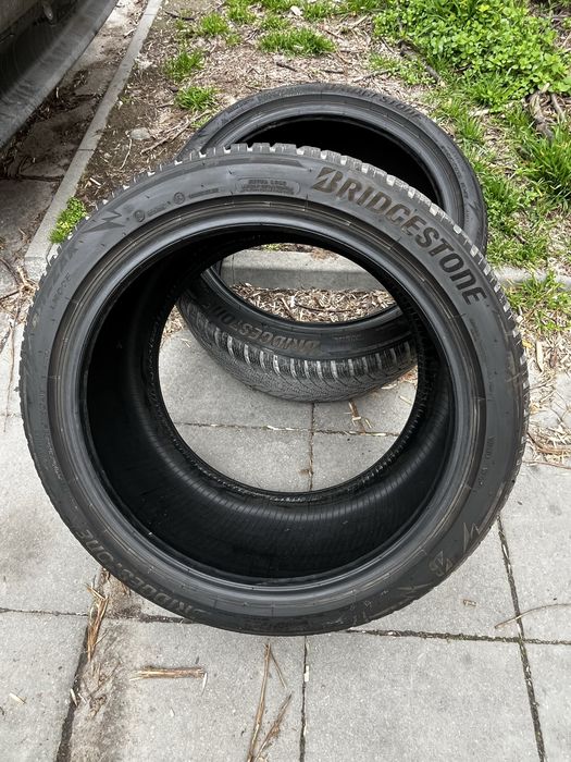 Bridgestone 295/35 R19