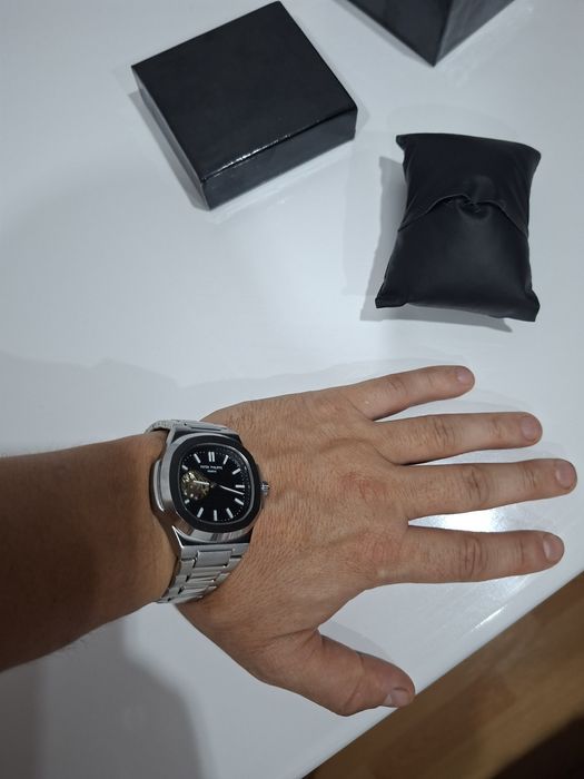 Часы механические новые