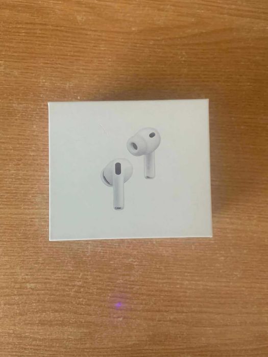 AirPods Pro 3 – Full Box – Stare foarte bună (ANC)