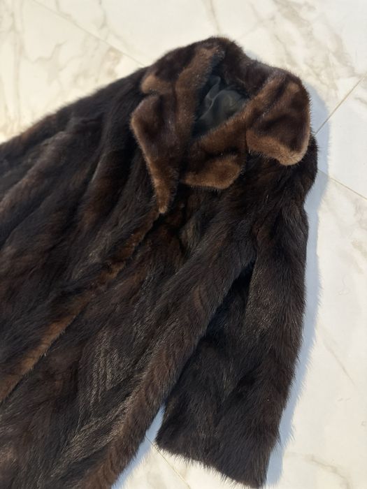 Blana naturala lunga de nurca