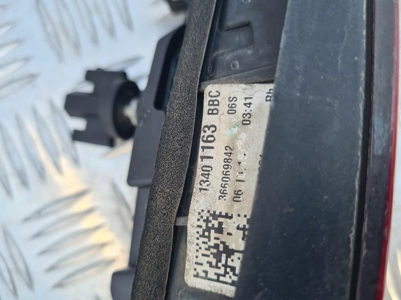 Stop haion bec/ portbagaj stanga Opel Astra K