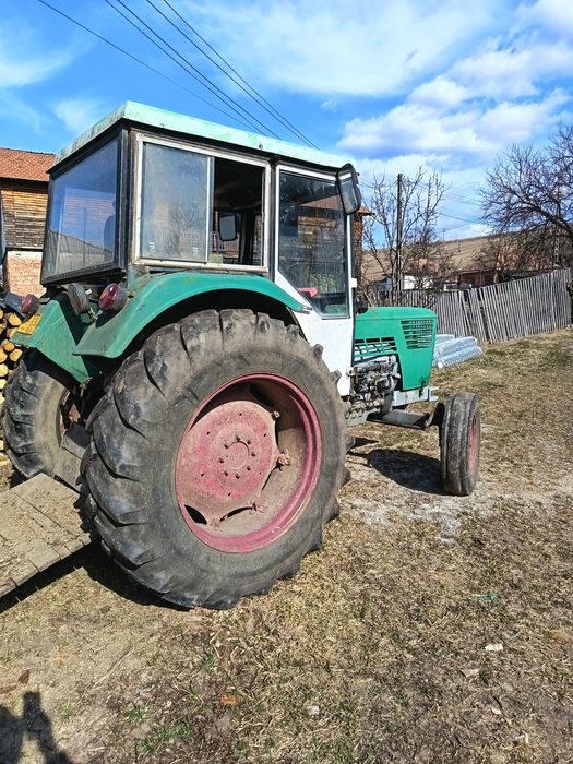 Vând tractor deutz