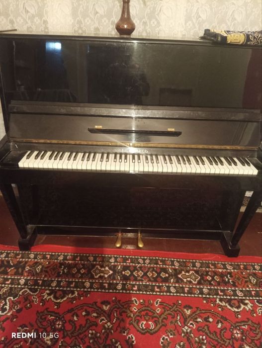 Пианино сотилади